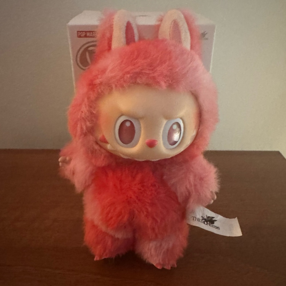 Labubu - Love - Big Into Energy Series - Pop Mart Authentic
